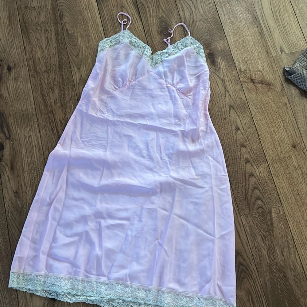 Vintage Victoria secret silk and lace nightie
Small